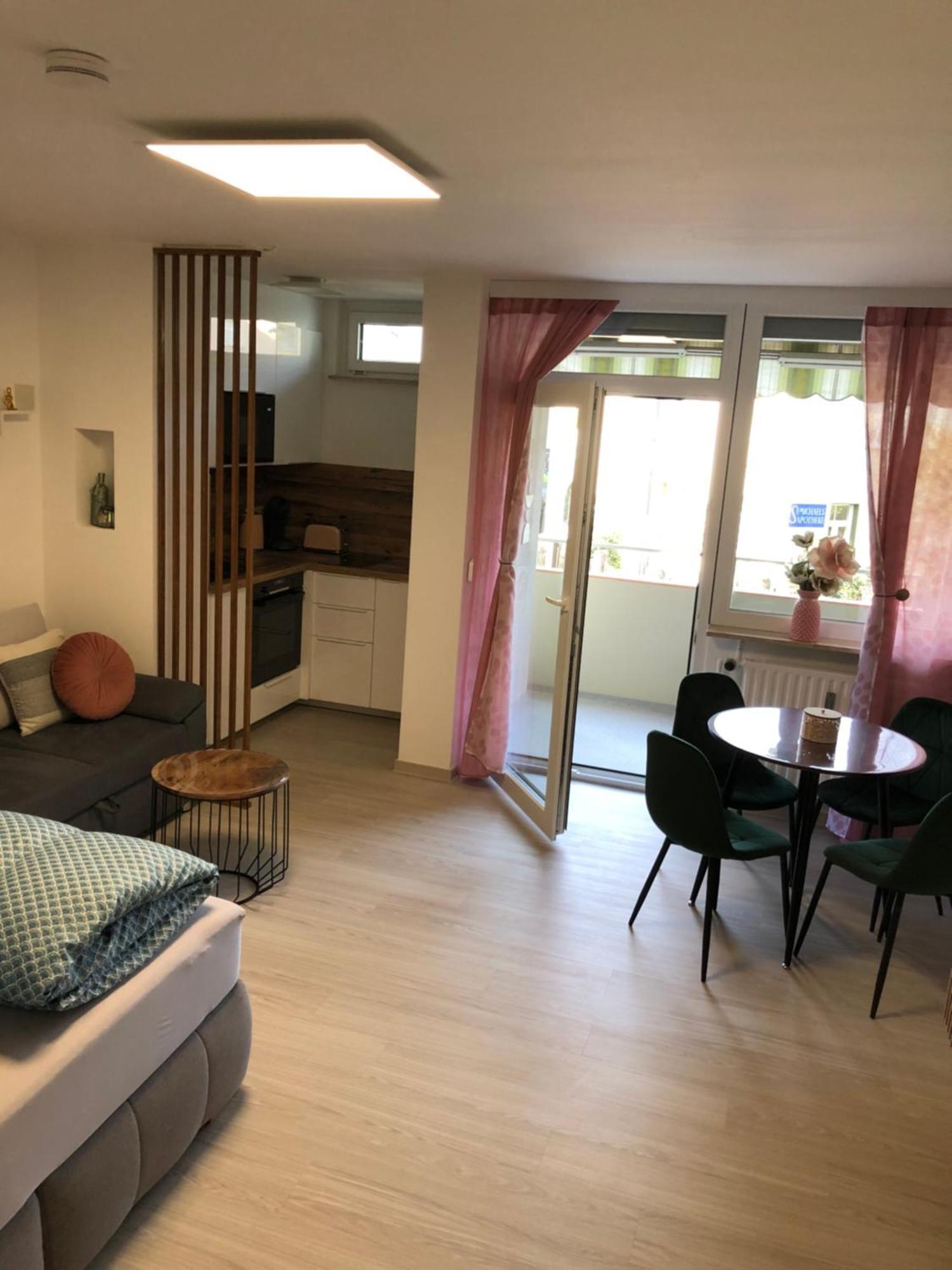 Lilis Apartment Mit Balkon Augsburgo Exterior foto
